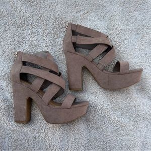 Women’s Chunky Heels